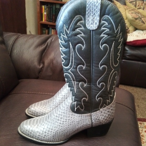 faux snakeskin cowboy boots